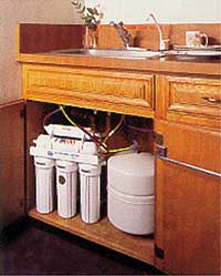 Обратноосмотические системы очистки воды в жилом доме, для подготовки питьевой воды.